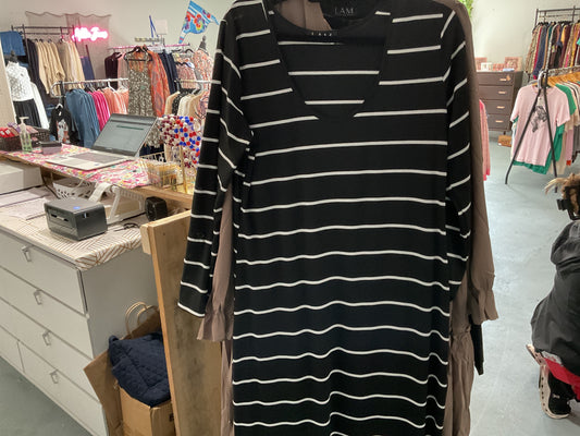 Maxi black white stripe dress